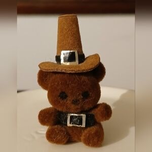 80s World Trend flocked Teddy Bear lapel lin Thanksgiving Pilgrim
